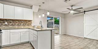 11524 MEADOWBROOK Drive Gallery 12