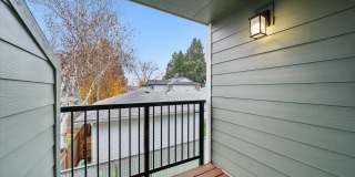 Oak Park Village Apartments Gallery 22