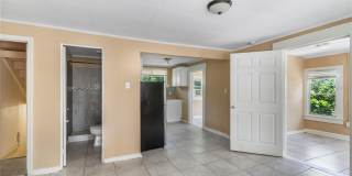 418 E AMELIA AVENUE Gallery 3