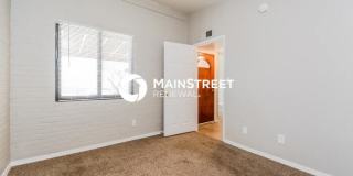 734 West Holladay Drive Gallery 12