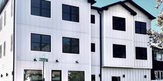 1001 Roselle Street Gallery 1
