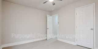 2201 Glen Ellyn Street Gallery 22