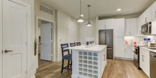 Bevan - Apartments & Townhomes Gallery 20