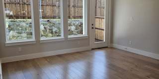221 Chestnut Street Gallery 20