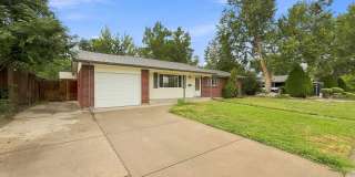 Large Arvada house with yard Gallery 3