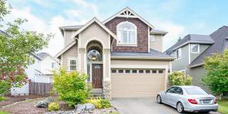 Spacious 4-Bedroom Home in The Oaks with Fenced Yard Gallery 1