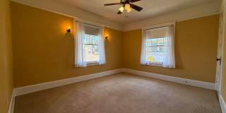 Fabulous Bankers Hill location 3 Bedroom Top-floor duplex unit Gallery 20