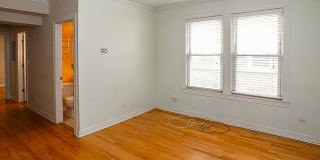 628 W. Roscoe Apt. Gallery 15