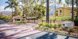 Gated Private End-Unit 2+2 Condo at Camarillo Springs Gallery 1