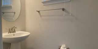 Room in 3 Bedroom Home at Audubon Park Dr Room in 3 Bedroom Home at Audubon Park Dr Gallery 8