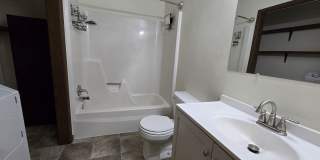 Cute 2-bedroom duplex in Normal! Gallery 11