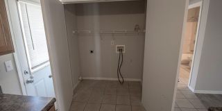 Super cute 3 bedroom Gallery 9