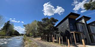 Spectacular BRAND NEW Custom 2-bd/2-bath with view of Redmond Canal! Gallery 1
