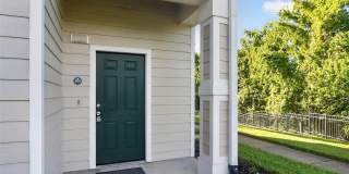 304 SOUTHERN PECAN Circle Gallery 1