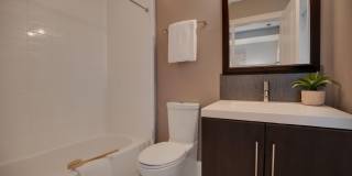 2106 10TH Street NW Gallery 22