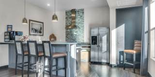 Overlook Gallery 21