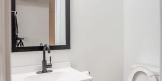 Country Club Apartments Gallery 17