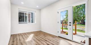 September Move In 3 bed 3 bath NEW Dixon Cottages Gallery 58