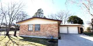 Fantastic Corner Lot Home in Harker Heights Gallery 1