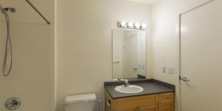 525 First West Apartments Gallery 9