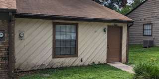 Large 2/1 Townhouse Close To TCC/FSU! Gallery 1