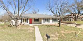 605 South Ridgeway Drive Gallery 1