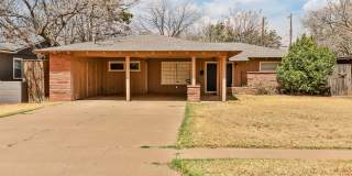 Cute midcentury modern home in central Lubbock! Gallery 3