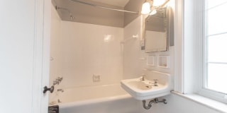 Ravenswood Gallery 7