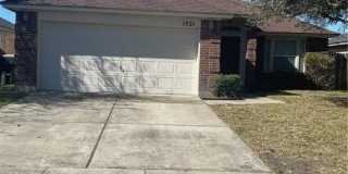 1721 Overland Gallery 1