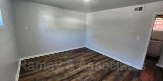 1300 Oakwood Ave Gallery 11