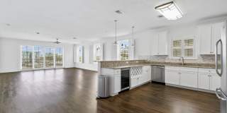 724 Harbor Boulevard Gallery 14