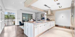 1606 S Bayshore Dr Gallery 23