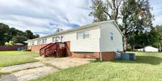 3 Bedroom Duplex off Alamance Church Road Gallery 1