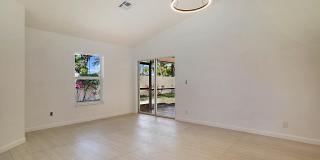 320 NE 42nd Street Gallery 6
