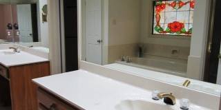 401 Woodland Hills Gallery 16