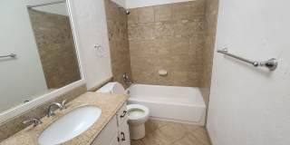 Great Central Location - 3 Bed / 2 Bath Single Story! Gallery 23
