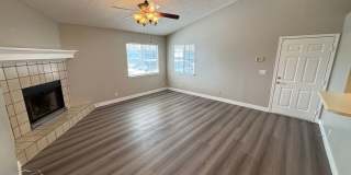 Charming 2Bed/1Bath 2nd Floor Condo located in Duck Creek Village - $500 Off Move in Fees! Gallery 7