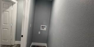 209 N Xenophon Ave Gallery 4