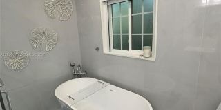 7511 Miami View Dr Gallery 23