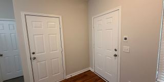 3 Bed 2.5 Bath Townhome in Brentwood Gallery 4
