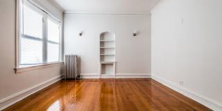 Kingston Gallery 18
