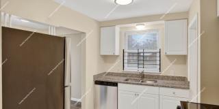 Charming Recently Renovated 3-Bedroom Bungalow in Detroit! Gallery 3