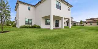 1325 Whitcombe Drive Gallery 3