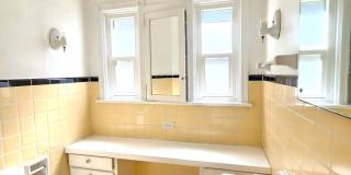 $2,995 - 5 Bed / 3 Bath Stunning and Spacious Home on South Hill Gallery 28