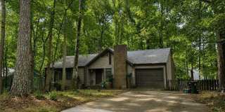 110 Flannigans Gallery 1