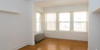 5057 North Damen Gallery 1