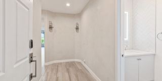 9249 Burton Way Gallery 24
