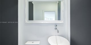 1000 S Pointe Dr Gallery 14