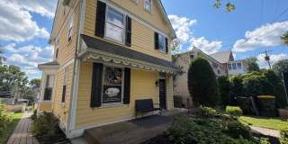156 GREEN Street Gallery 3