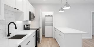 Crossline Gallery 22